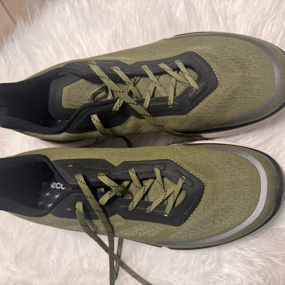 Ecco Men's Olive Green Sneakers - Picture 7 of 12